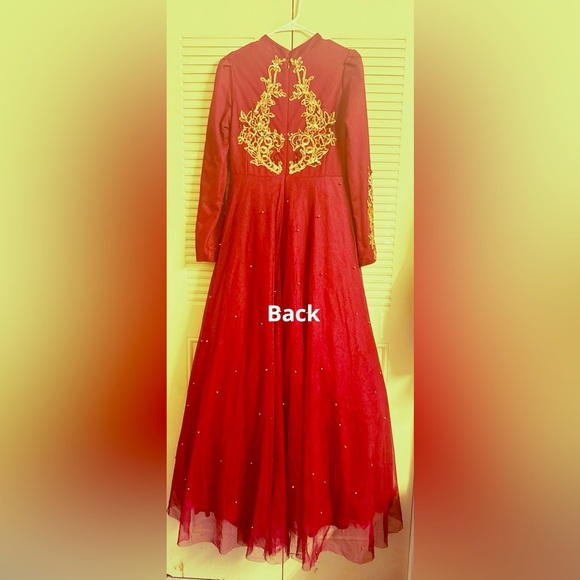 Modest party dress - Picture 2 of 4